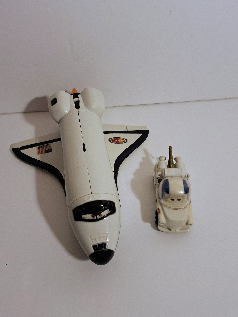 Disney Pixars Cars Toon Mater And Roger Space Shuttle (Missing Top Fin)